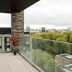 Sunrise City View Luxury Apartment With Balcony And Elevator