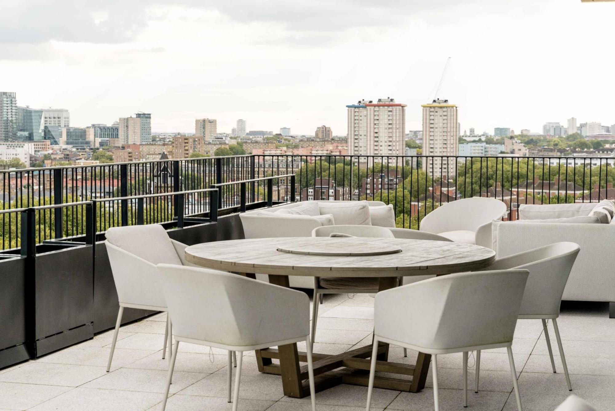 Appartamento Sunrise View Luxury With Balcony And Elevator Londra